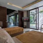 Villa Duadewi 4Br In The Heart Of Seminyak By Santi Management